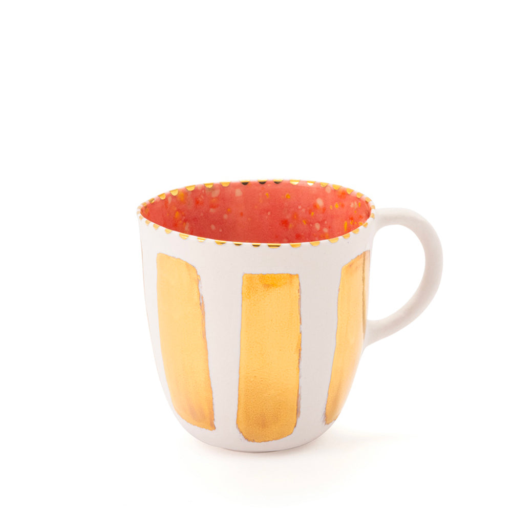 Coralla's Mug White Brushes